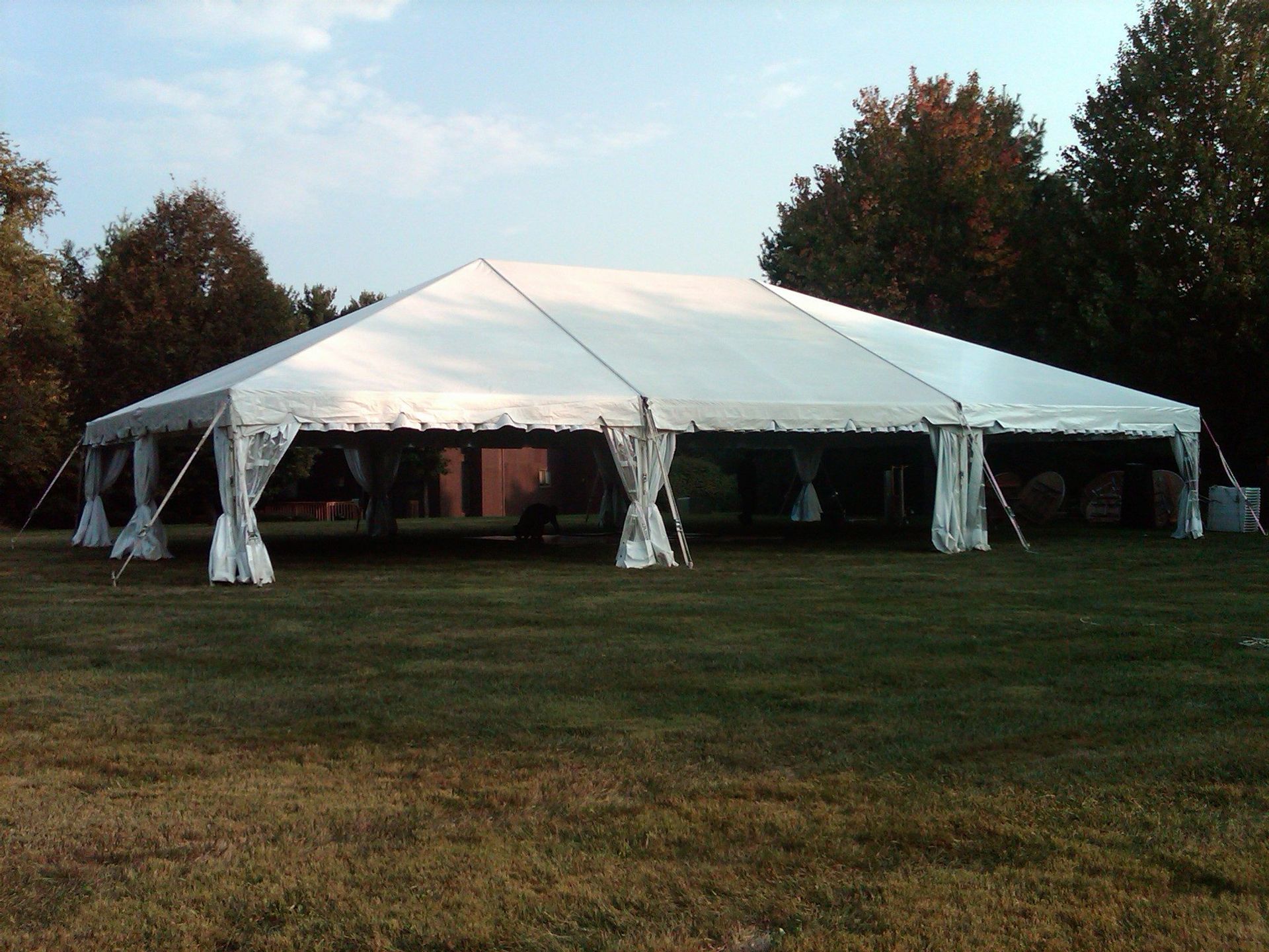 Expert Guidance on Renting an Event Tent for Success