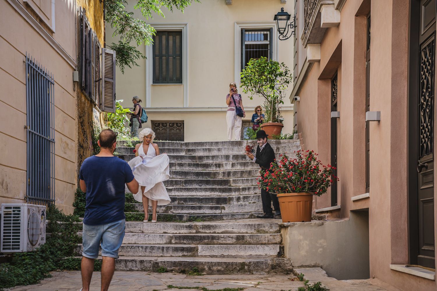 Charlie Films Marilyn