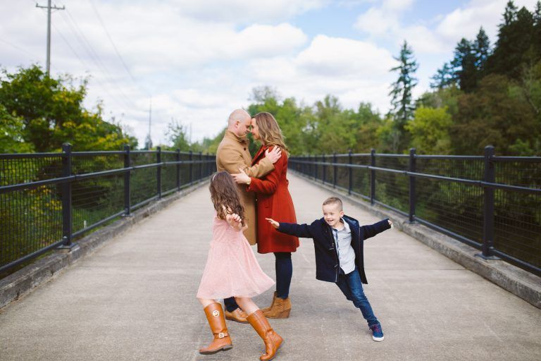 Tye and Ann with Kids family photo
