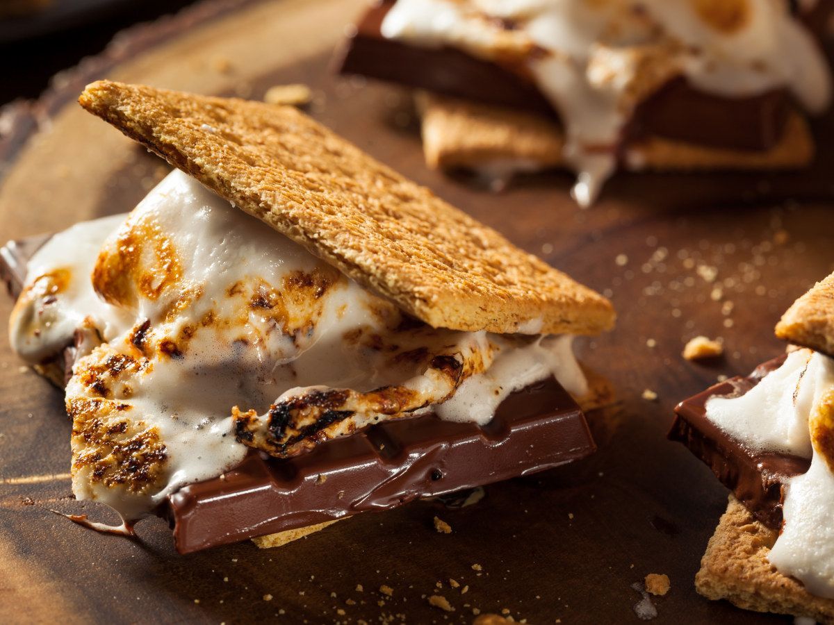 Camping Life Gallery - Making S'mores