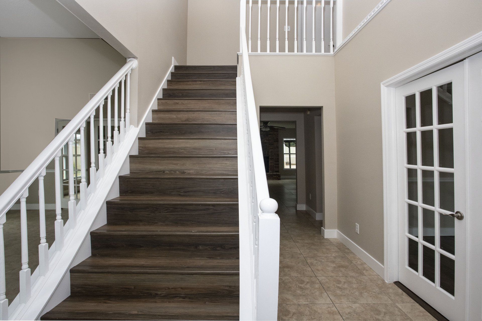 Handrail-Banister Painting