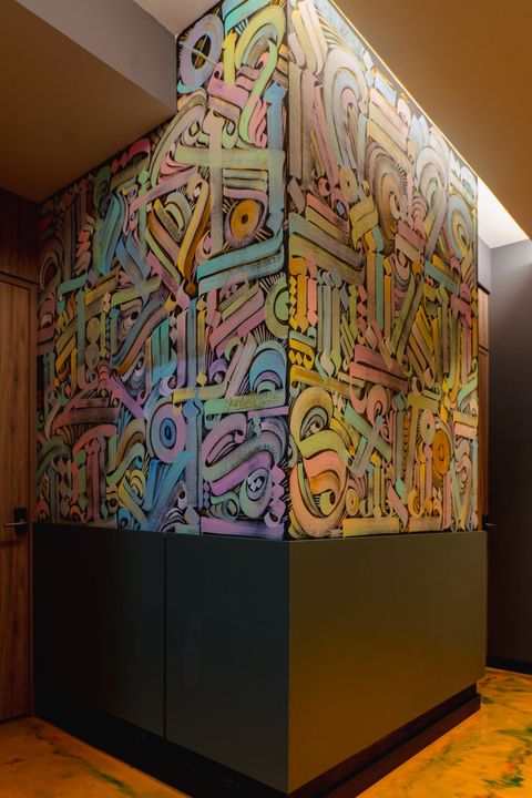 Mural Street Art Hotel