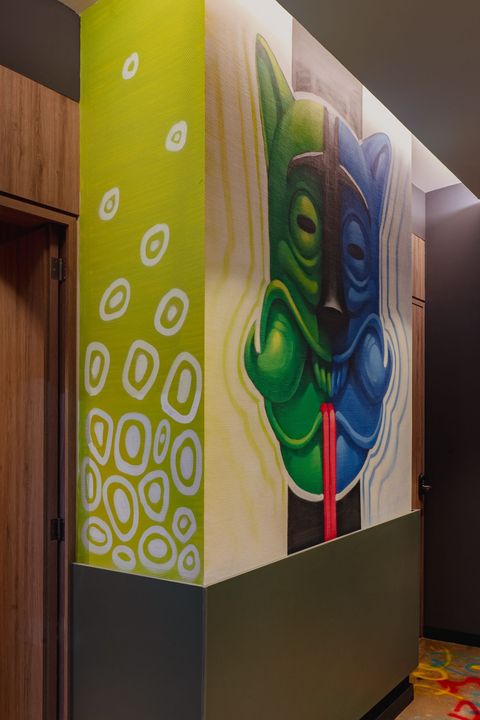 Mural Street Art Hotel