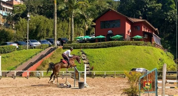 salto de hipismo