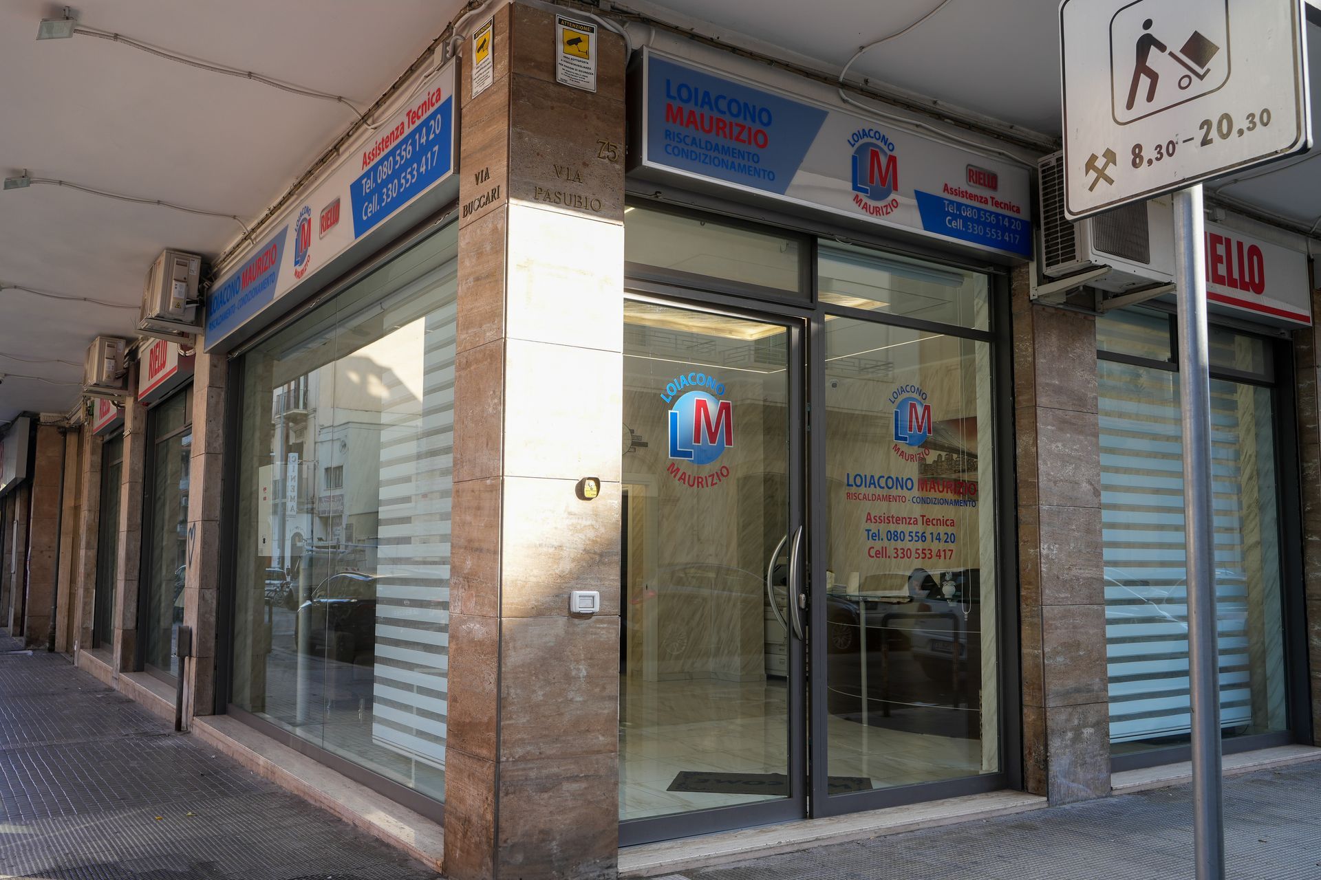 Esterno della vetrina 