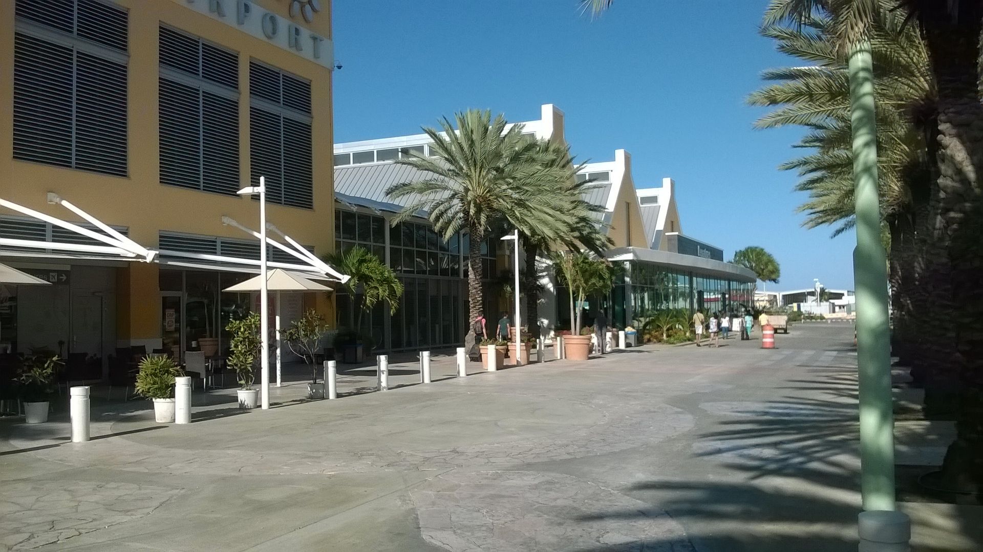 Janssen de Jong | International Airport Curaçao