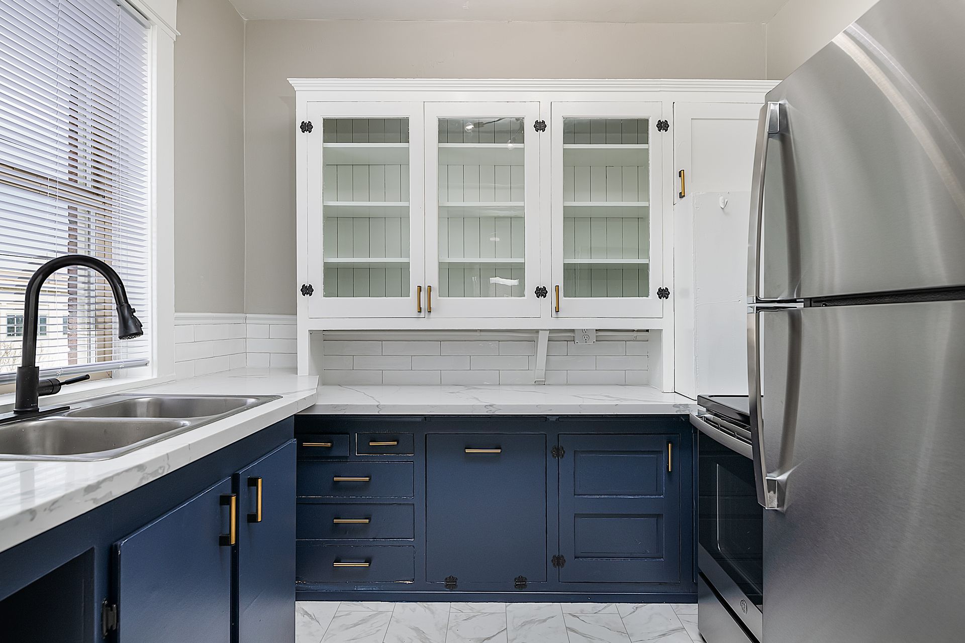 Photo of a kitchen with upgraded interiors