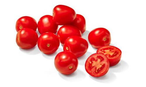 Rode eiercocktail tomaten met groene kroon. Speciaal voor de buitenteelt.