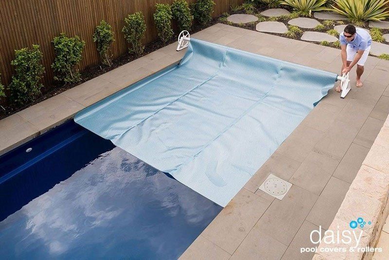 winding up pool cover