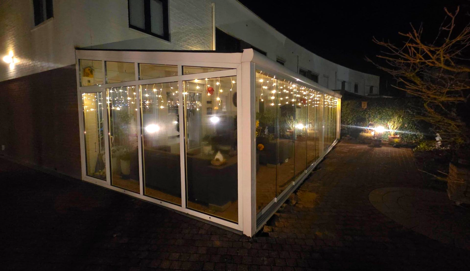 Glazen schuifwanden in Maastricht – Luxe veranda op maat | VerandaGo