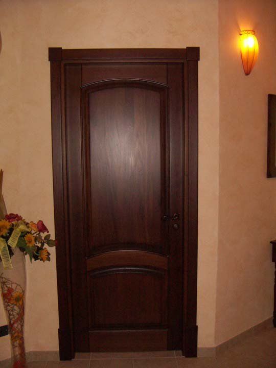 Porta in legno massello