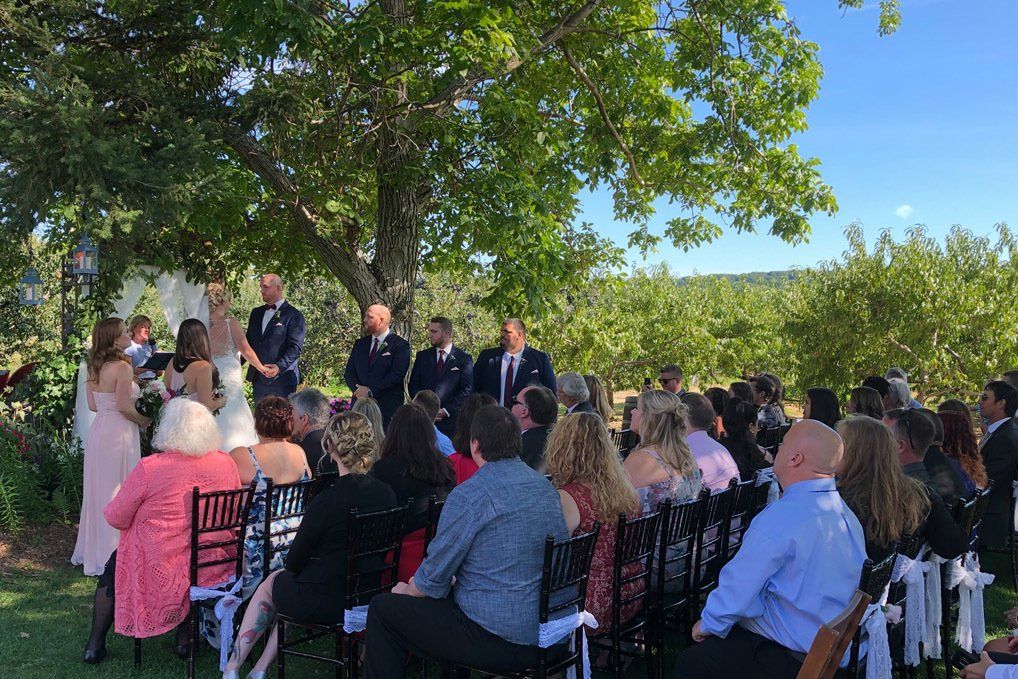 Niagara Falls, Wedding Ceremony