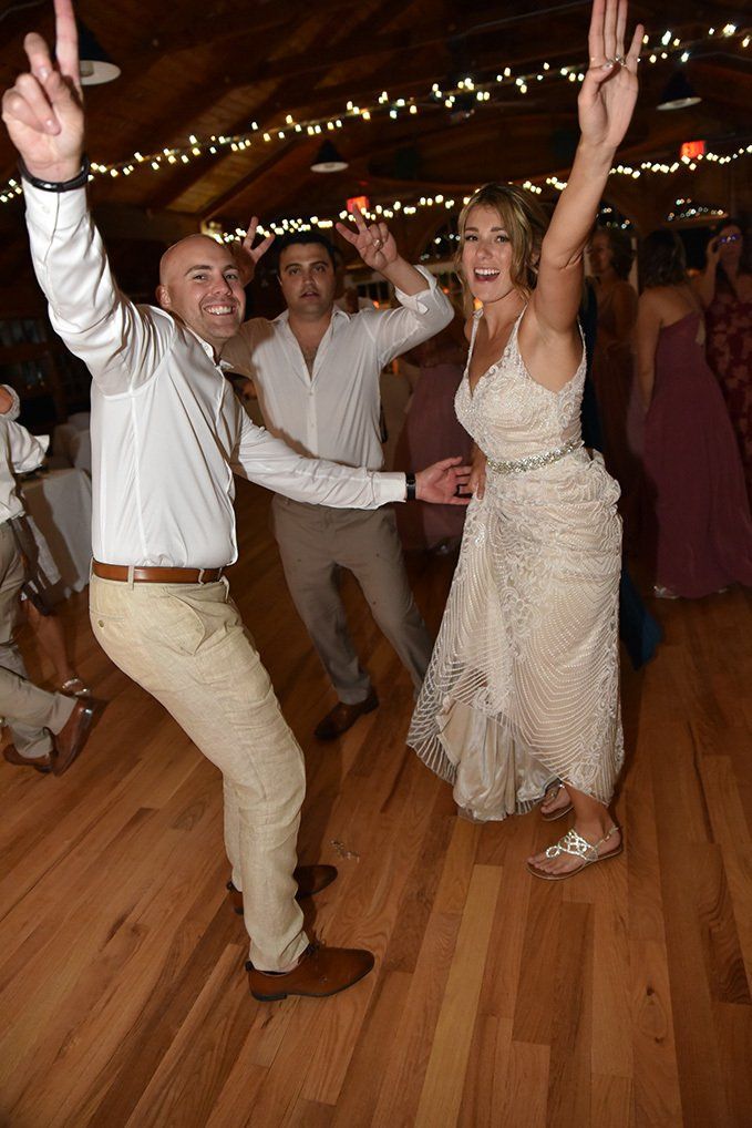 bride and groom, Niagara falls