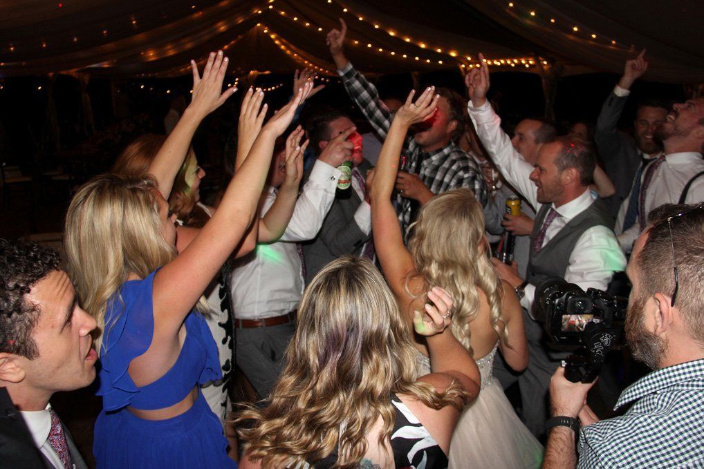 Wedding DJ in Niagara Falls, DJ Services