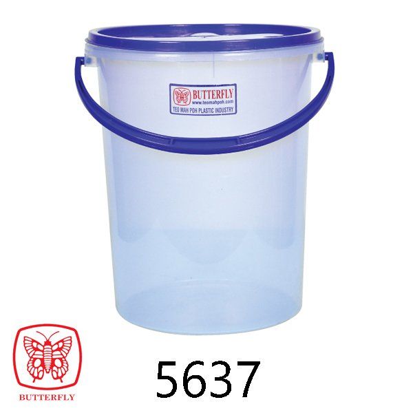 plastic container with handle