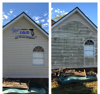 Before and after of house siding wash in Arkansas