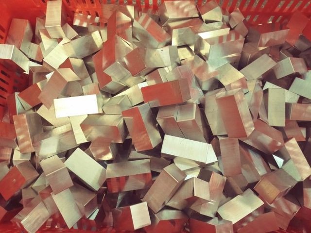 sagomatura dell'alluminio