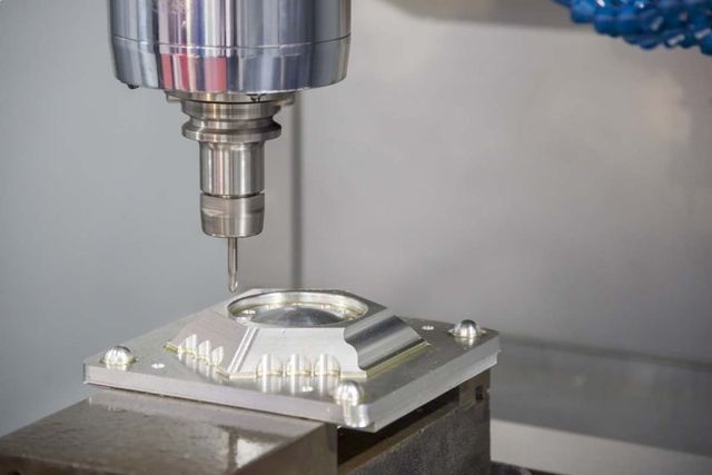 lavorazione di precisione dell'alluminio