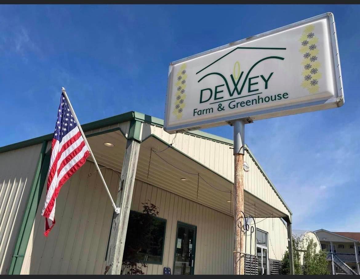 dewey farm & greenhouse building