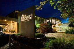 Forrest Hotel and apartments located near Parliament House and a short stroll to Manuka 