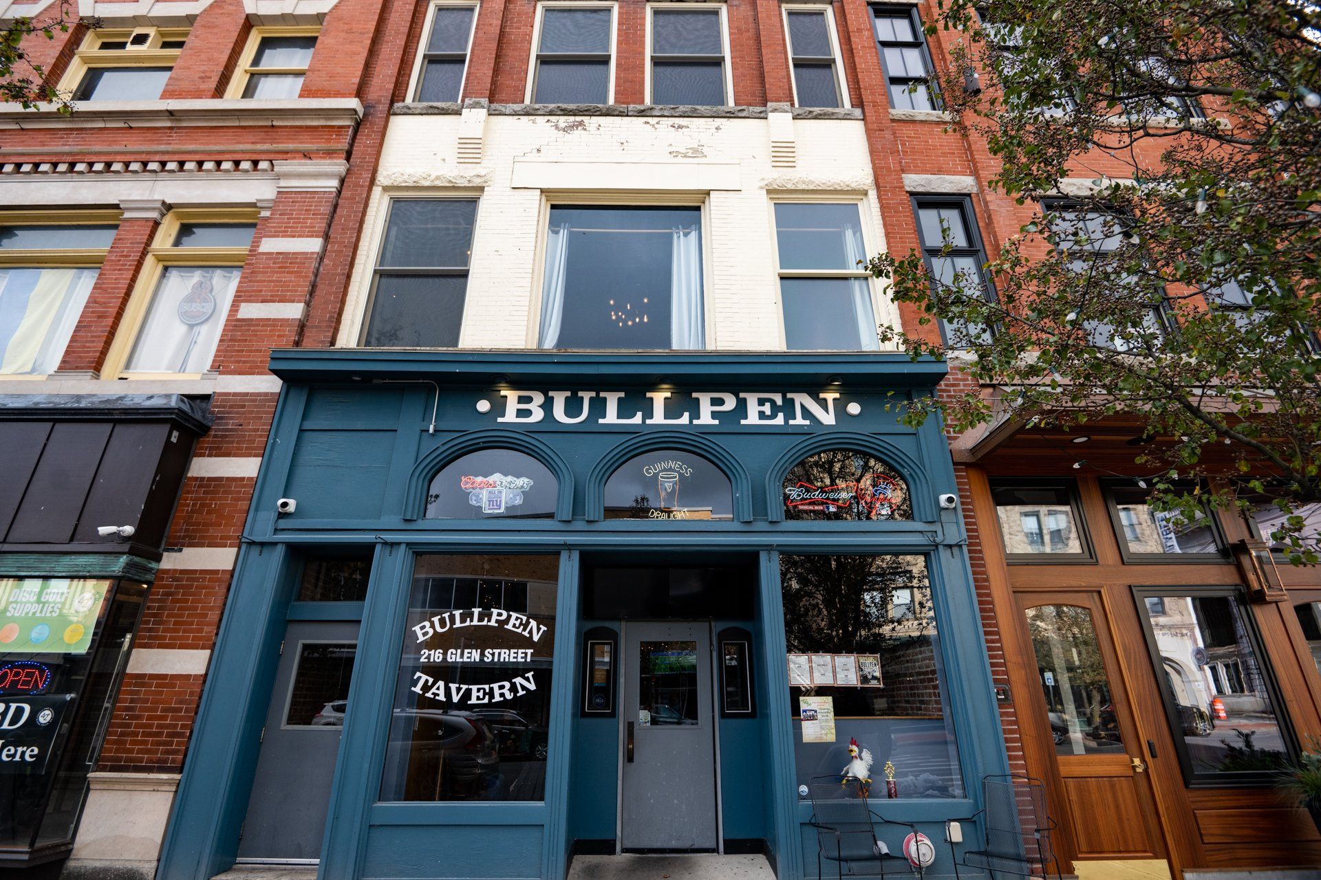 bullpen tavern exterior