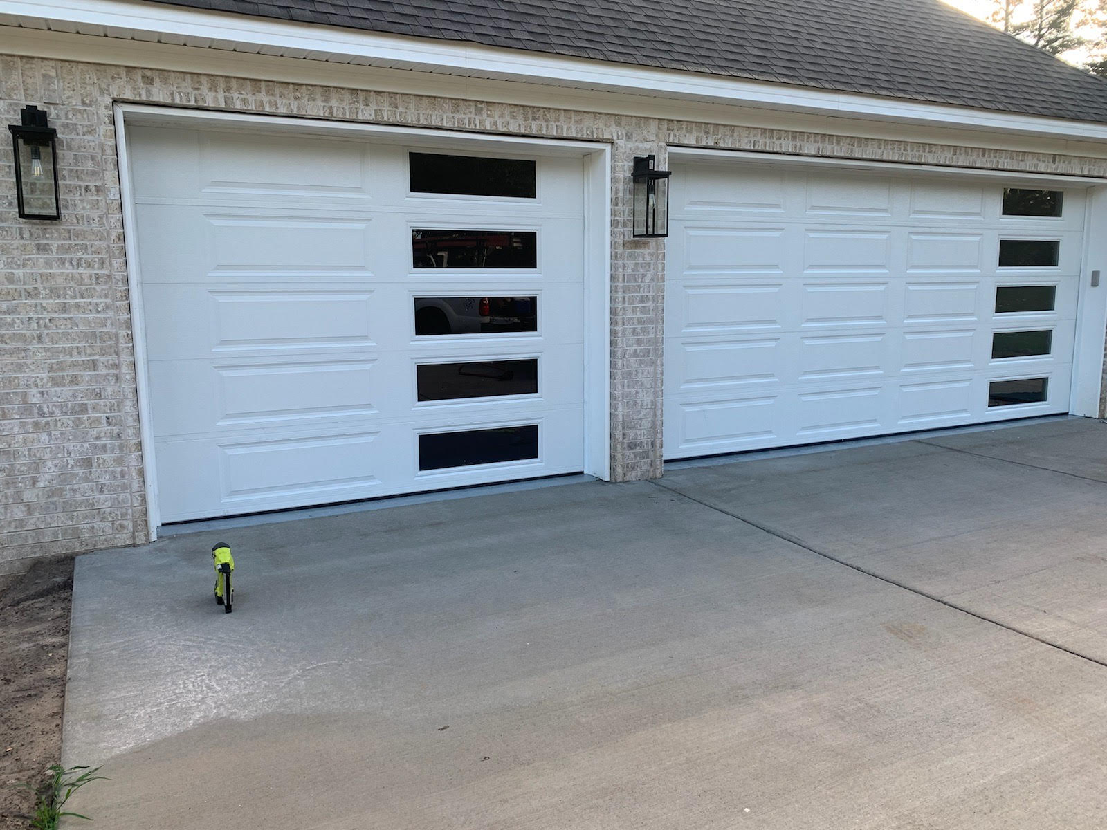 Emergency Garage Door Repair offered by All Automatic Overhead Doors