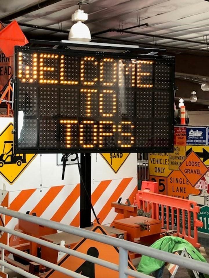 Welcome to Tops Message Sign — Coachella Valley, CA — Tops N Barricades