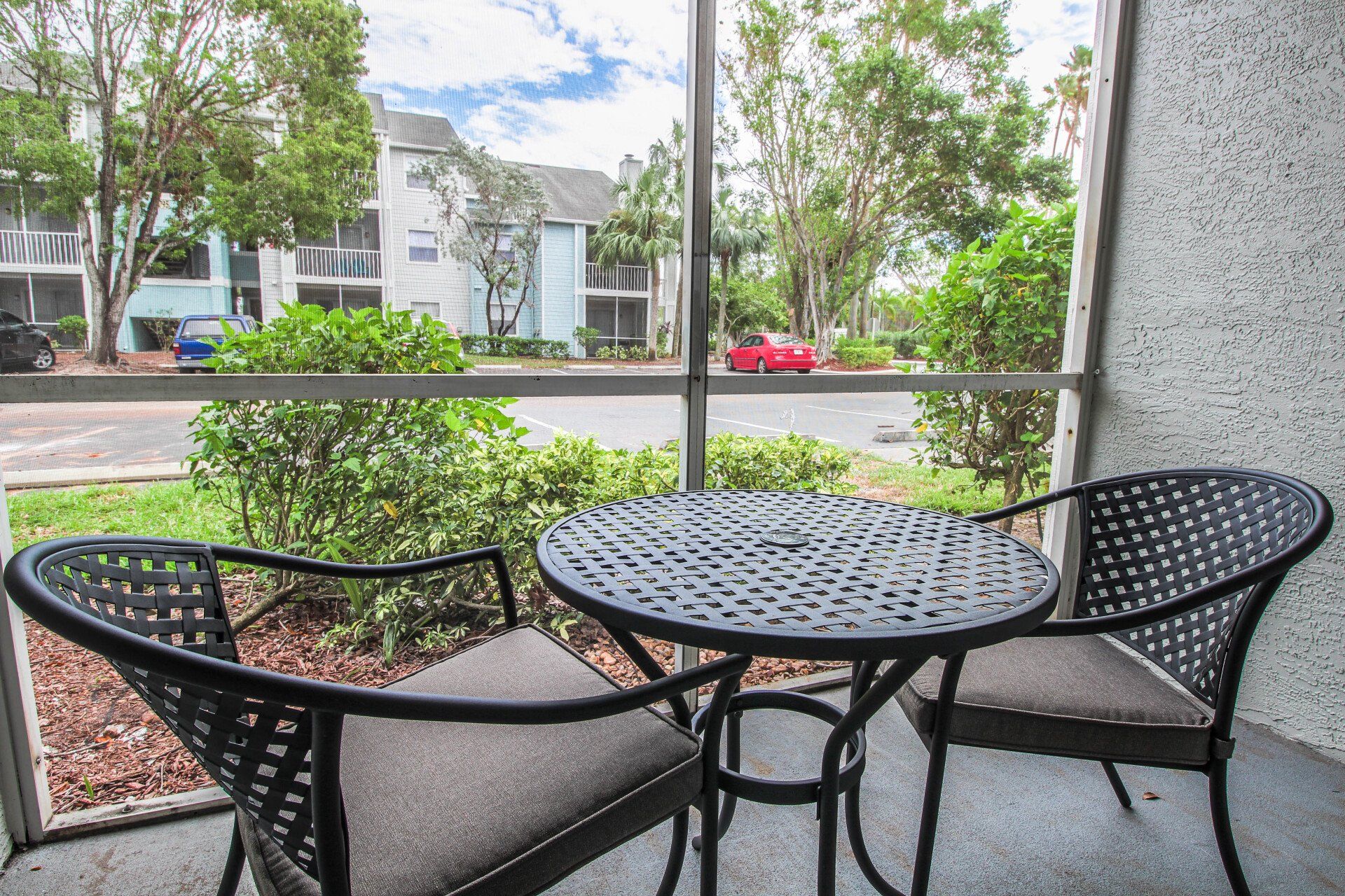 Apartment Balcony | The Retreat at Vista Lake