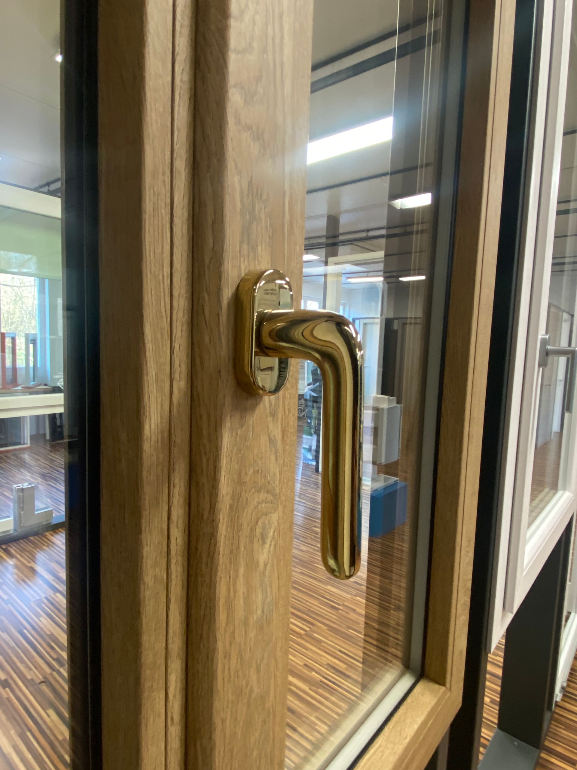 aura infissi varese gallarate