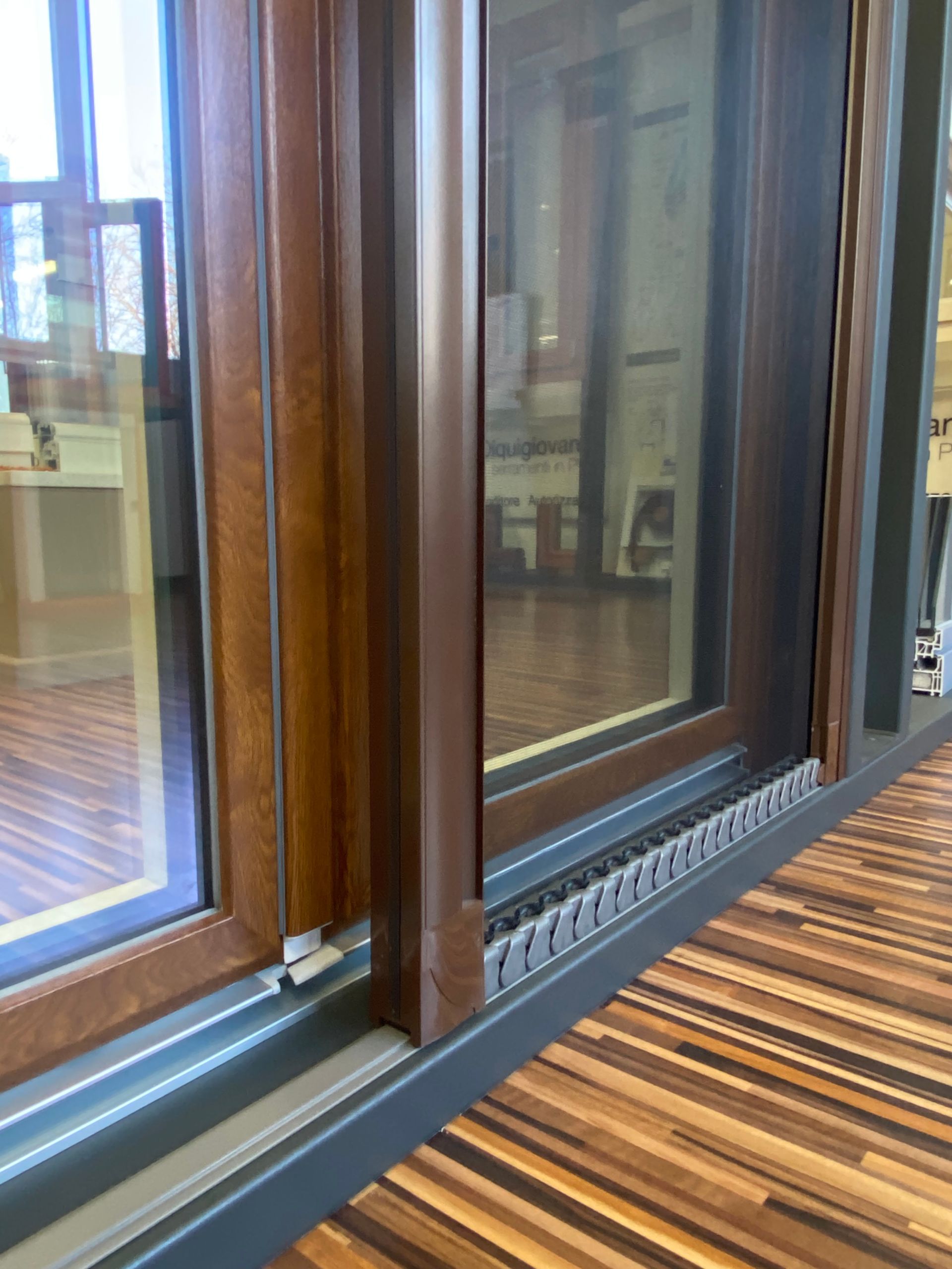 aura infissi varese gallarate