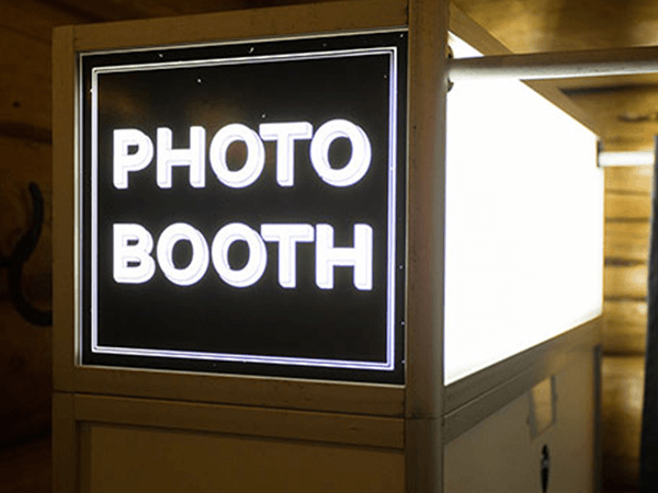 PHOTO BOOTH RENTAL