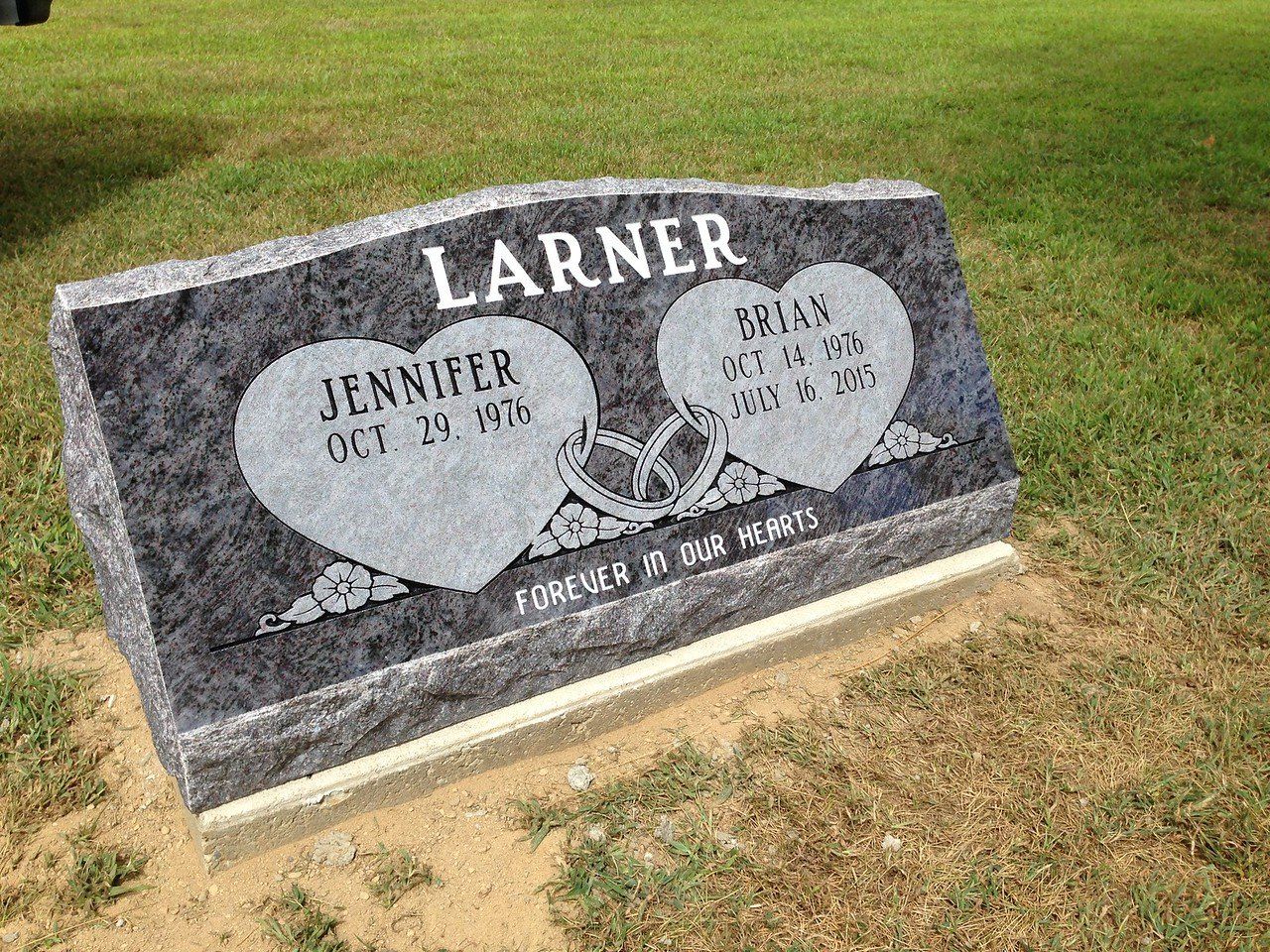 3 Ft. Double Slant With Heart Engraved — Willoughby, OH — Northcoast Memorials