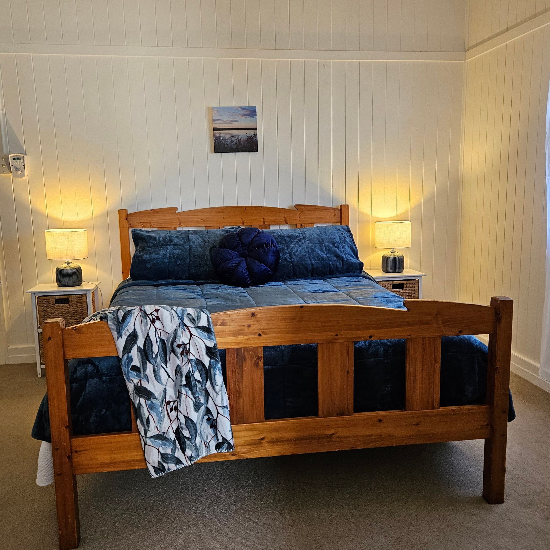 King Wise Farmhouse Bedroom