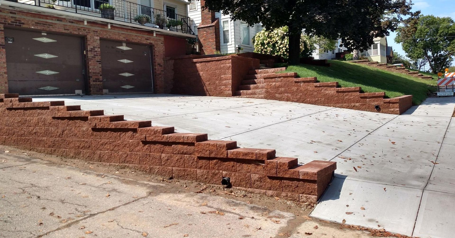 Good Looking Driveway - Omaha, Nebraska - Mascoutah, IL - Jensen Retaining Walls