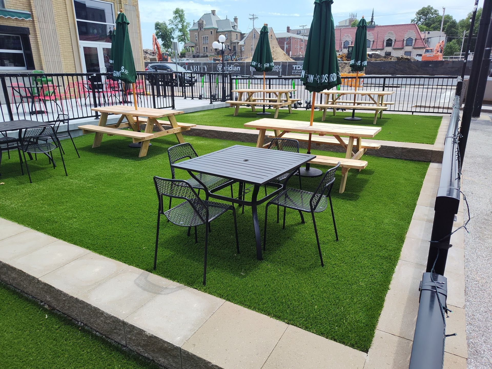 Green Ground - Omaha, Nebraska - Mascoutah, IL - Jensen Retaining Walls