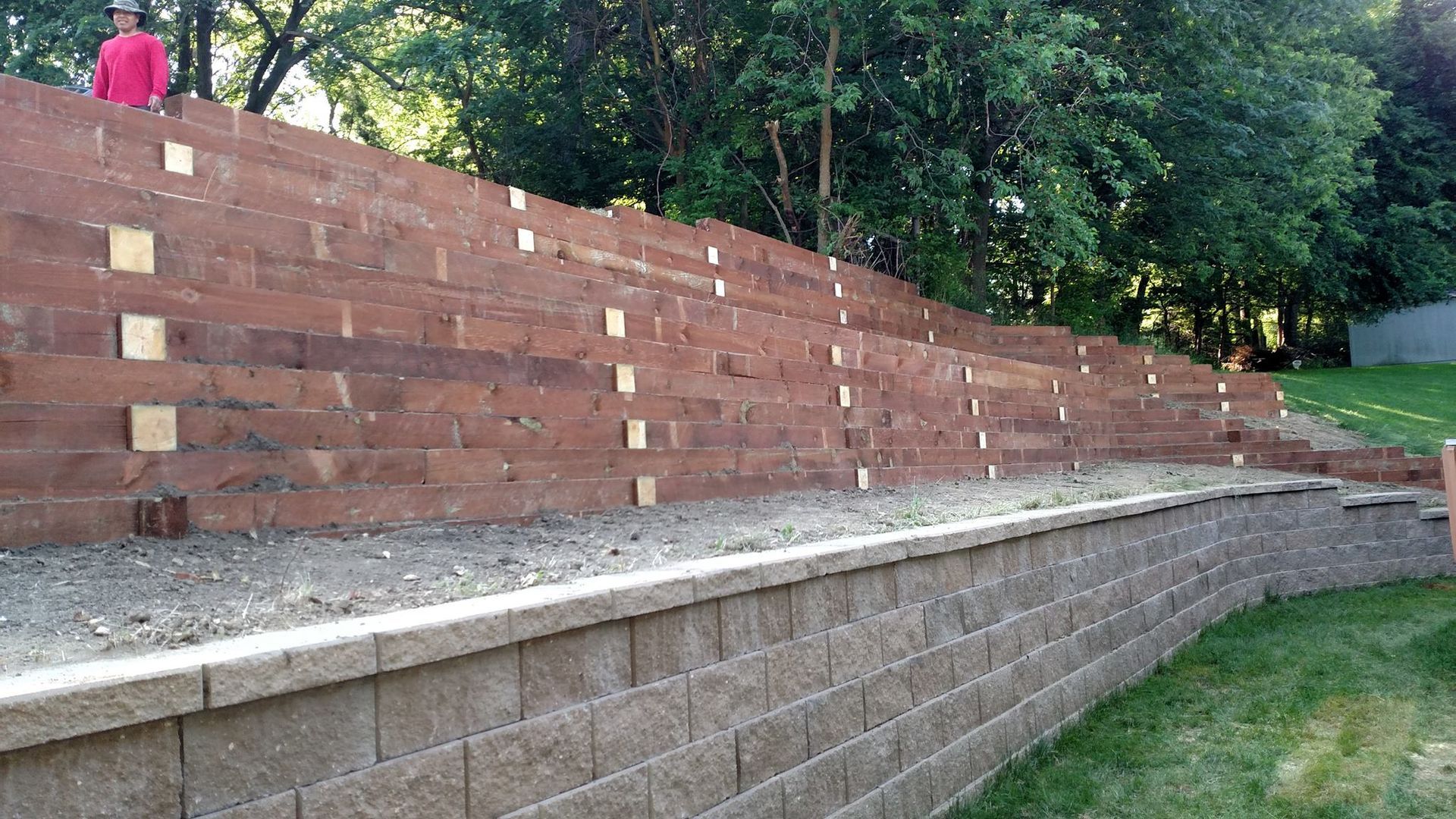 Strong Wooden Wall - Omaha, Nebraska - Mascoutah, IL - Jensen Retaining Walls