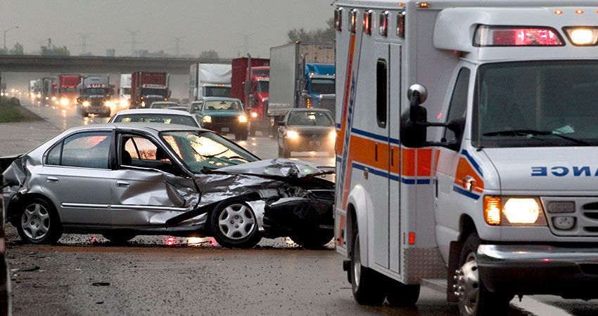 car-accident-on-freeway-personal-injury-attorney