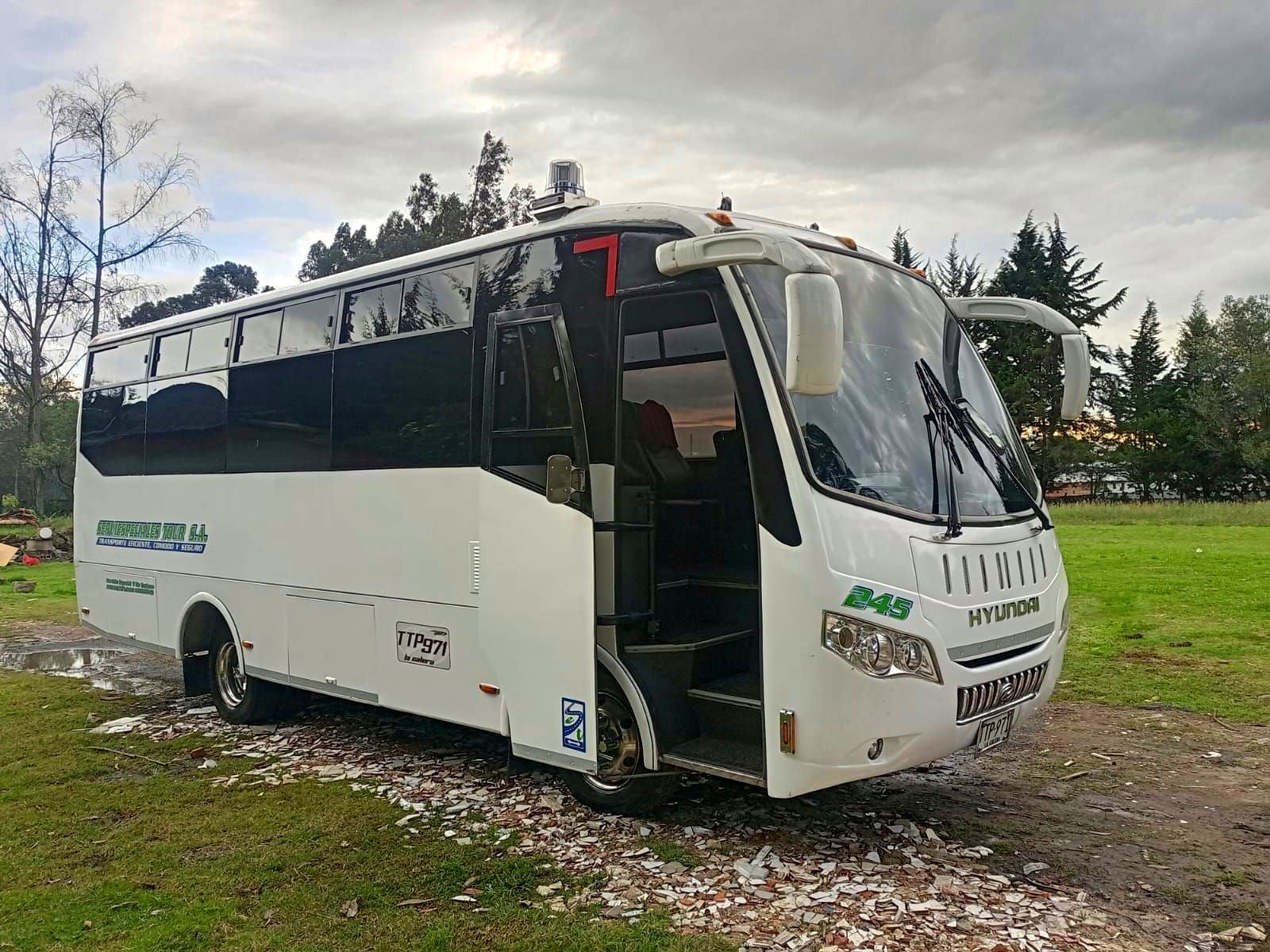 Buseta Serviespeciales