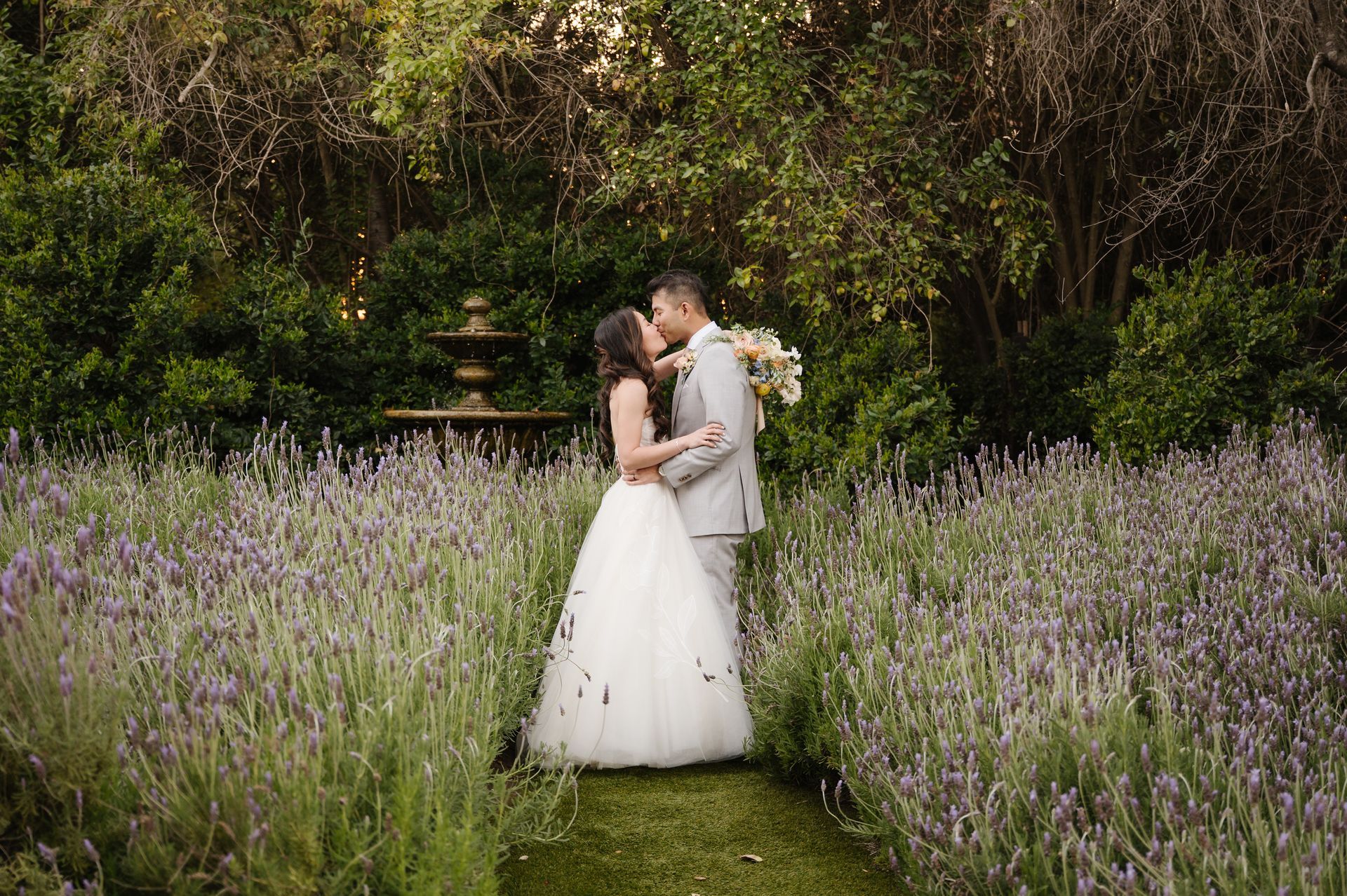 Twin Oaks Gardens Wedding Photos