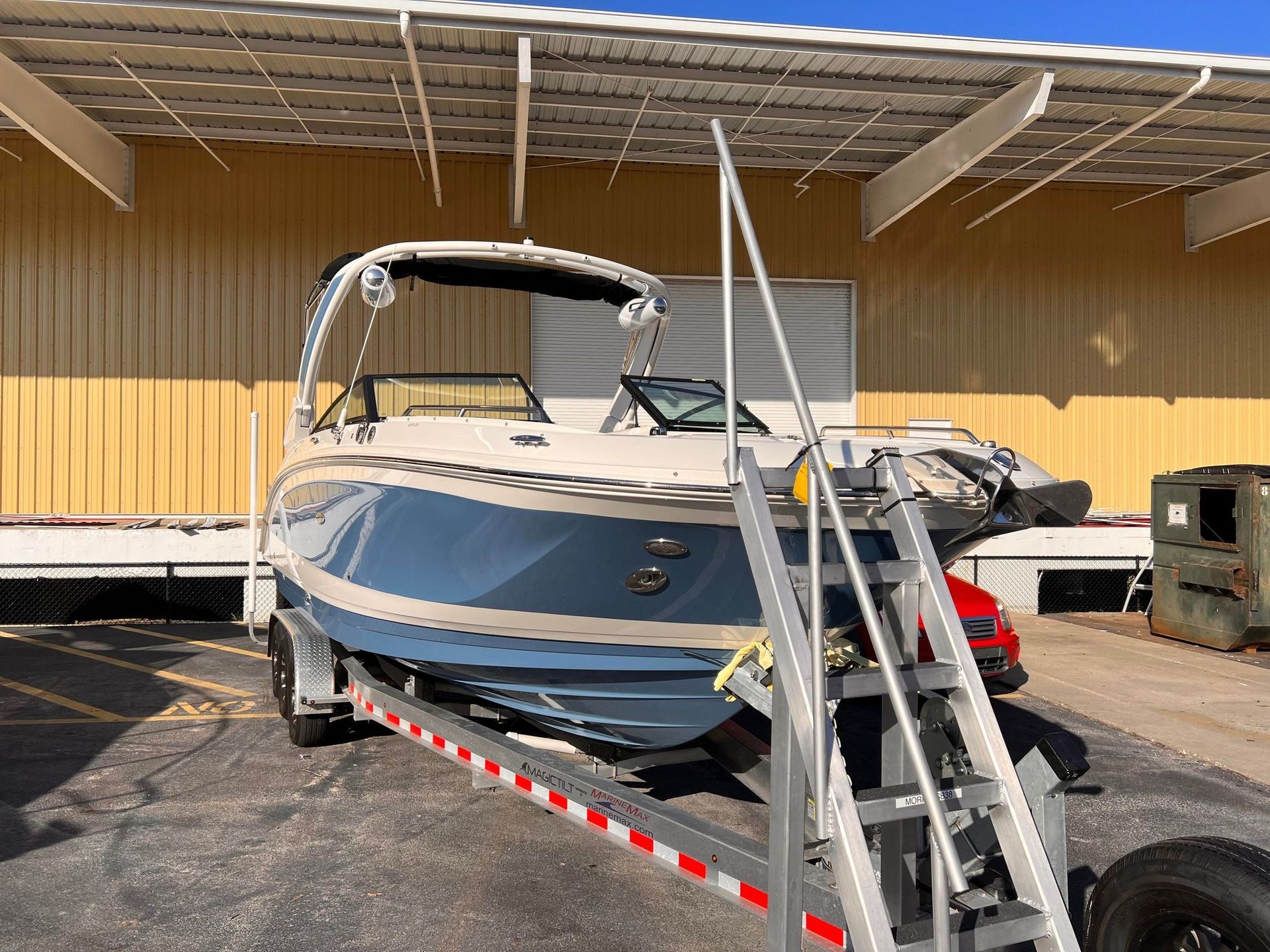 Water pressure cleaning for boats Miami