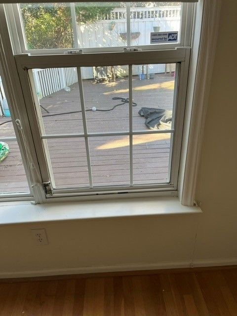 Frontyard View — Leland, NC — Leland Glass & Mirror
