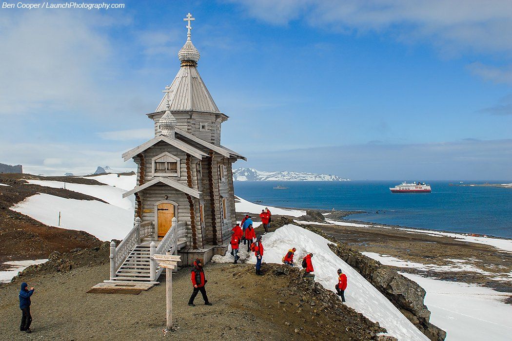 Antarctica Photography: Frei Base, King George Island, Penguin Photos