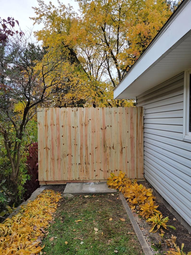 A wood privacy fence in Troy, MI by Elite Wood Fencing