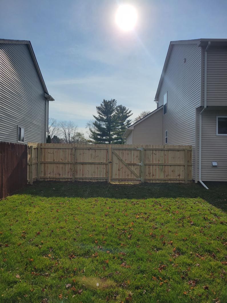 A wood privacy fence in Troy, MI by Elite Wood Fencing