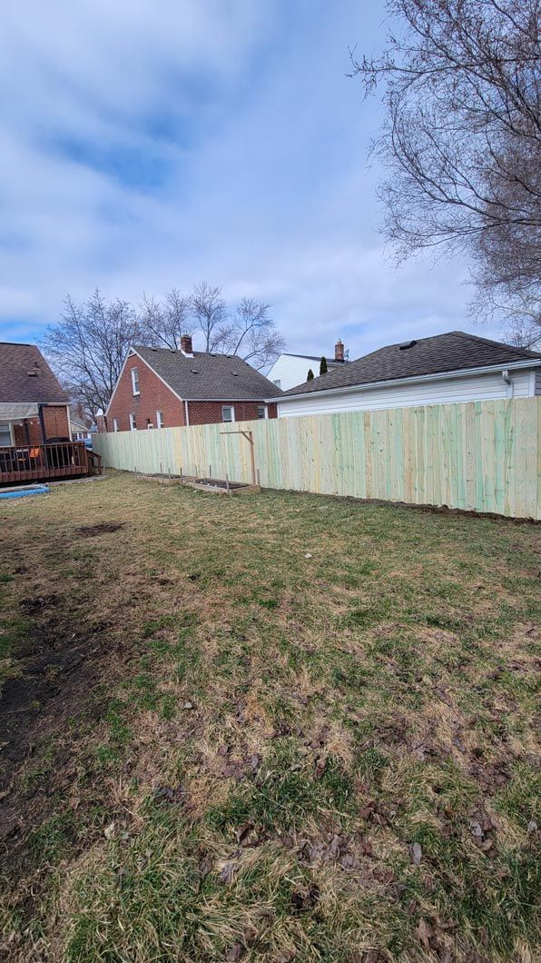 A wood privacy fence in Troy, MI by Elite Wood Fencing