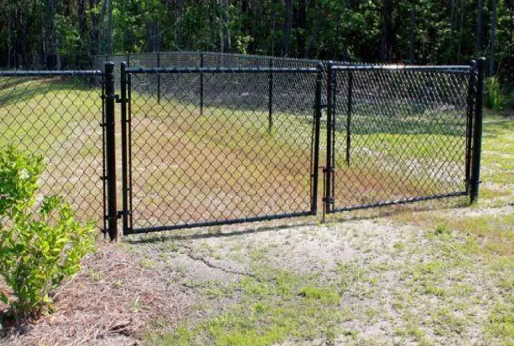 A chain link fence installation in Troy, MI by Elite Wood Fencing
