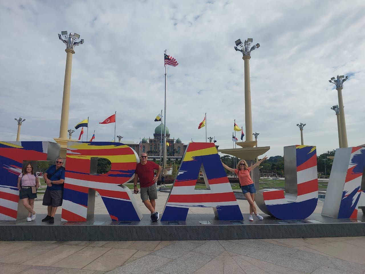 Malaysia Tours 
KL Tour
Kuala Lumpur City Tour
Kuala Lumpur 