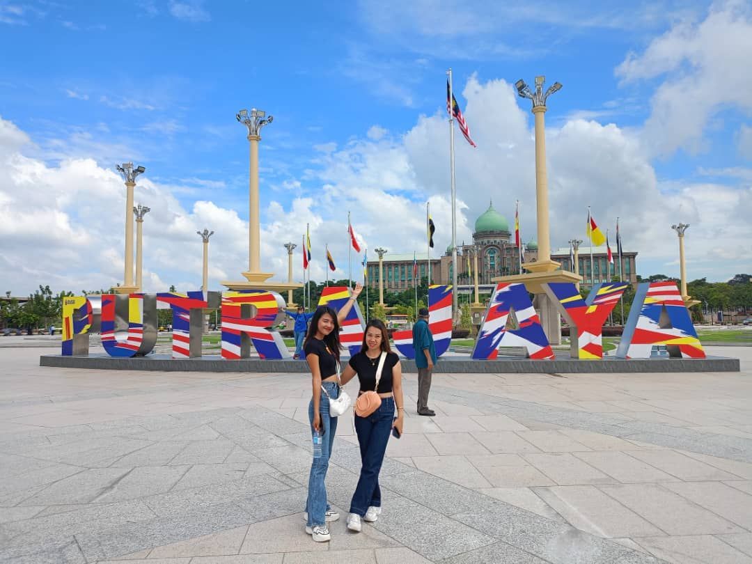 Malaysia Tours 
KL Tour
Kuala Lumpur City Tour
Kuala Lumpur 