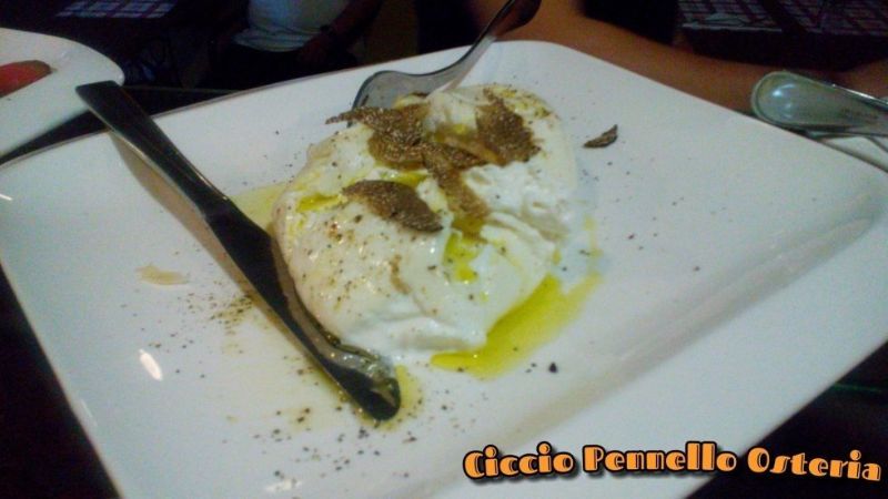 burrata al tartufo di Toscana
