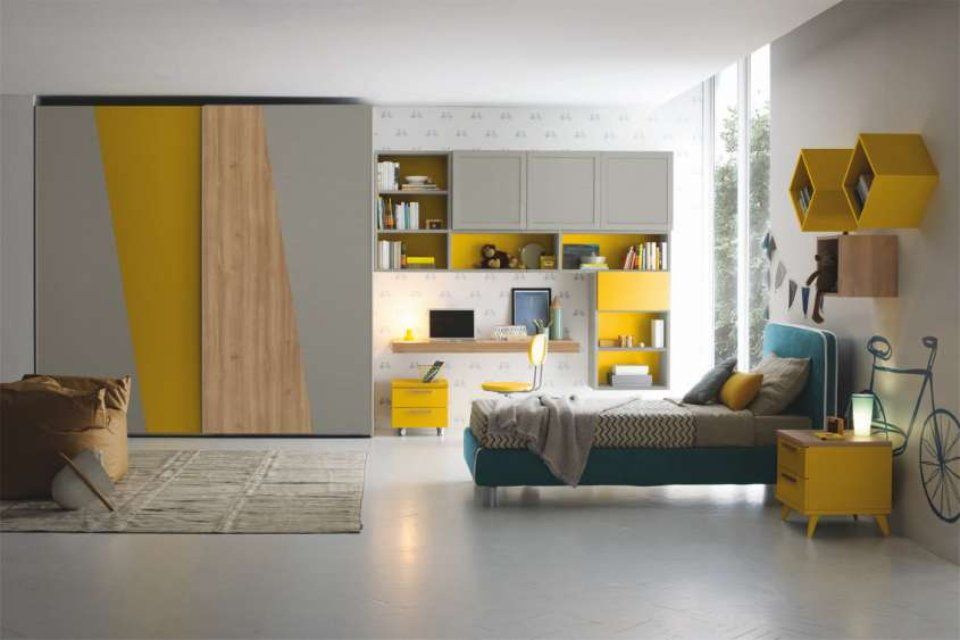 cameretta con zona gioco e zona studio